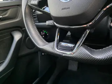 SKODA Kodiaq Sportline 4x4 Pano Standhzg. schwenk.AHK