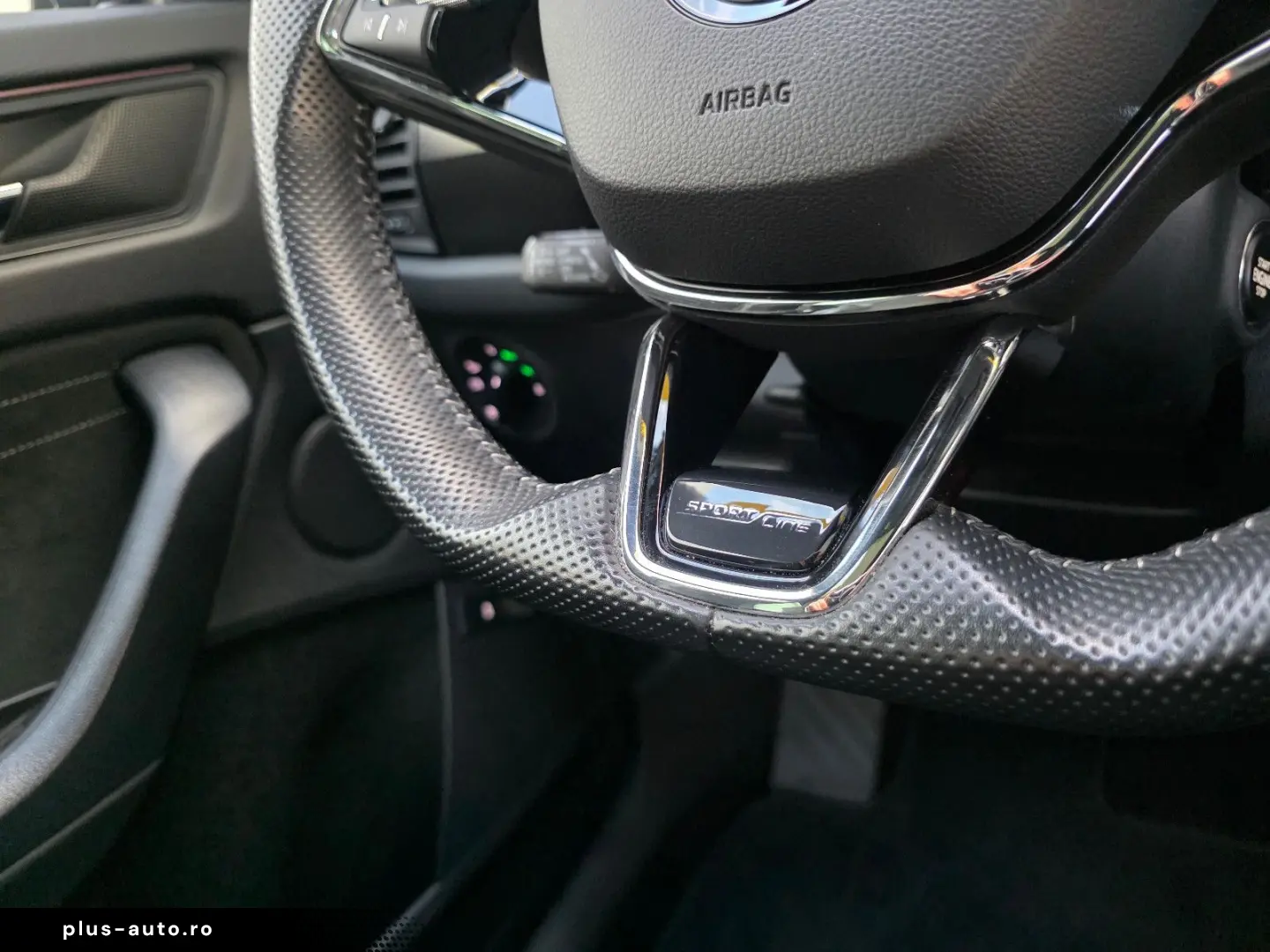 SKODA Kodiaq Sportline 4x4 Pano Standhzg. schwenk.AHK