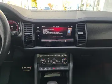 SKODA Kodiaq Sportline 4x4 Pano Standhzg. schwenk.AHK