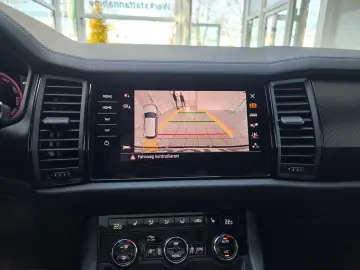 SKODA Kodiaq Sportline 4x4 Pano Standhzg. schwenk.AHK