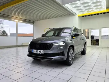 SKODA Karoq Sportline 4x4 Panorama Standheizung AHK