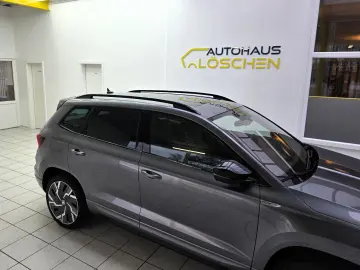 SKODA Karoq Sportline 4x4 Panorama Standheizung AHK