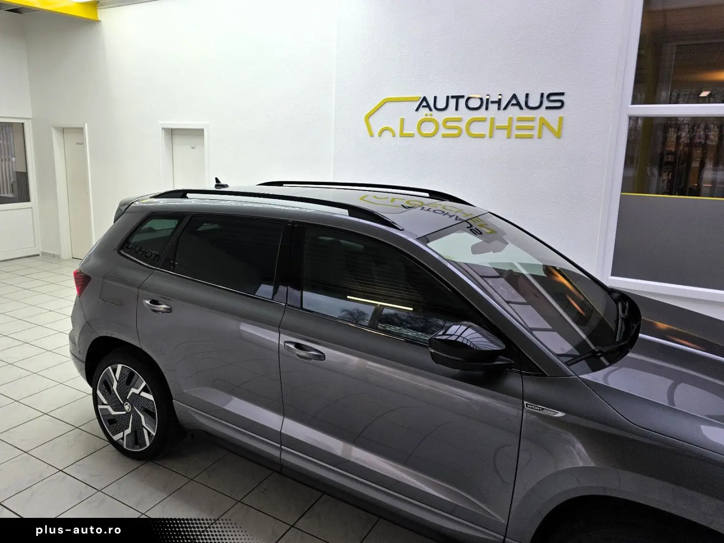 SKODA Karoq Sportline 4x4 Panorama Standheizung AHK