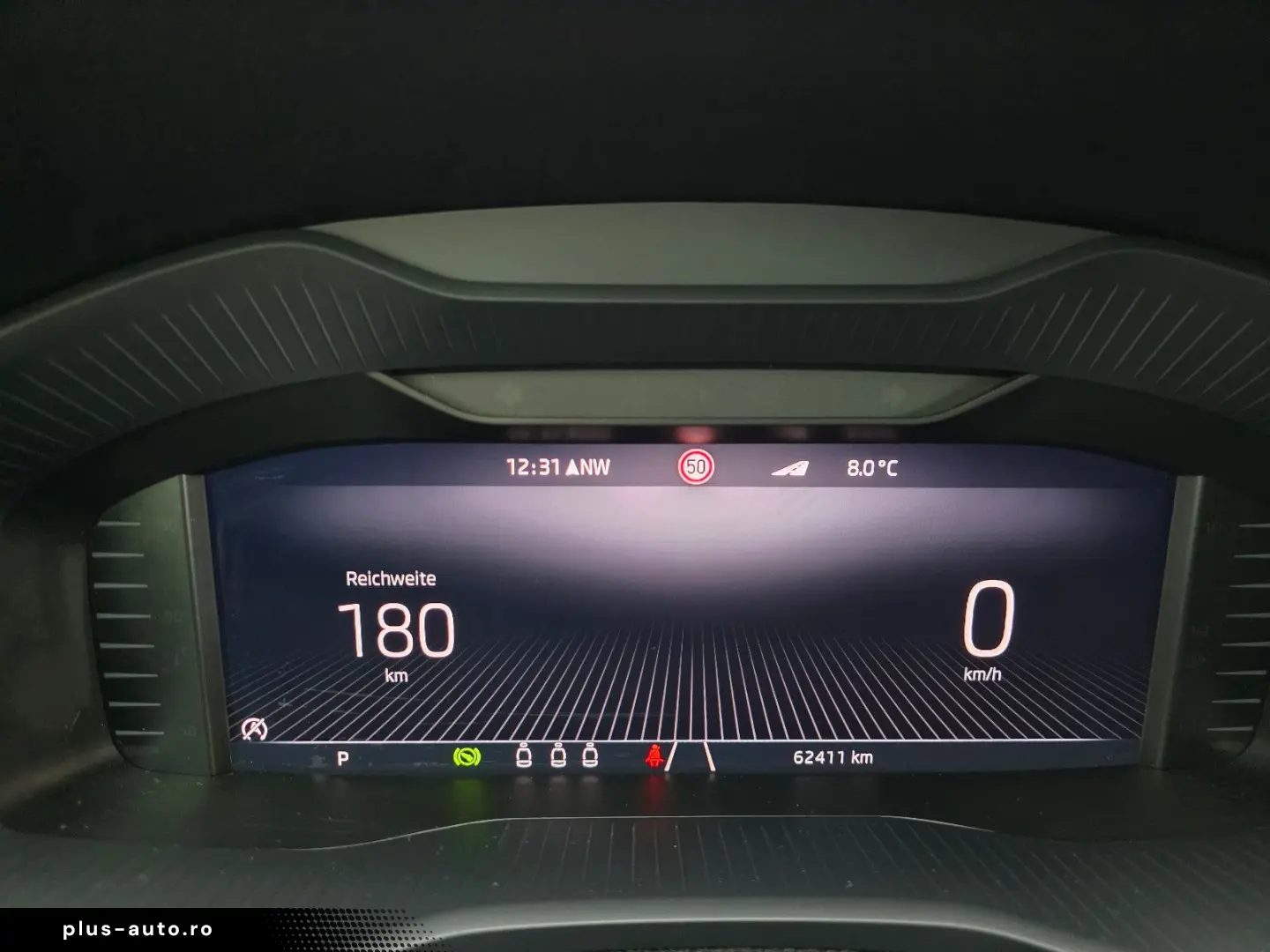 SKODA Karoq Sportline 4x4 Panorama Standheizung AHK