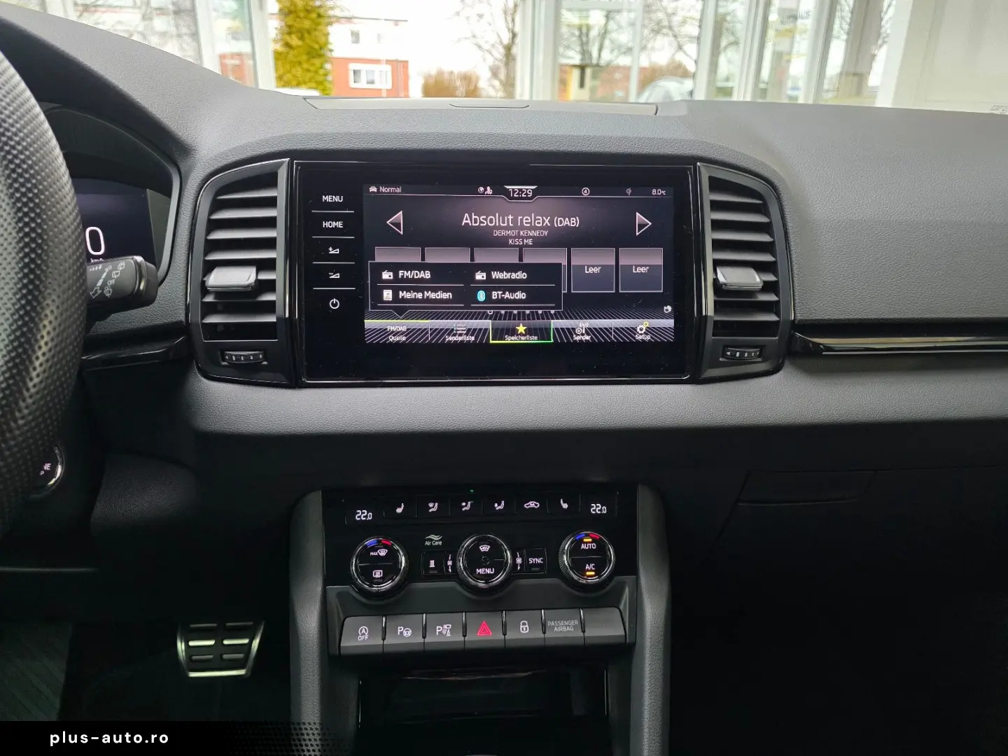 SKODA Karoq Sportline 4x4 Panorama Standheizung AHK