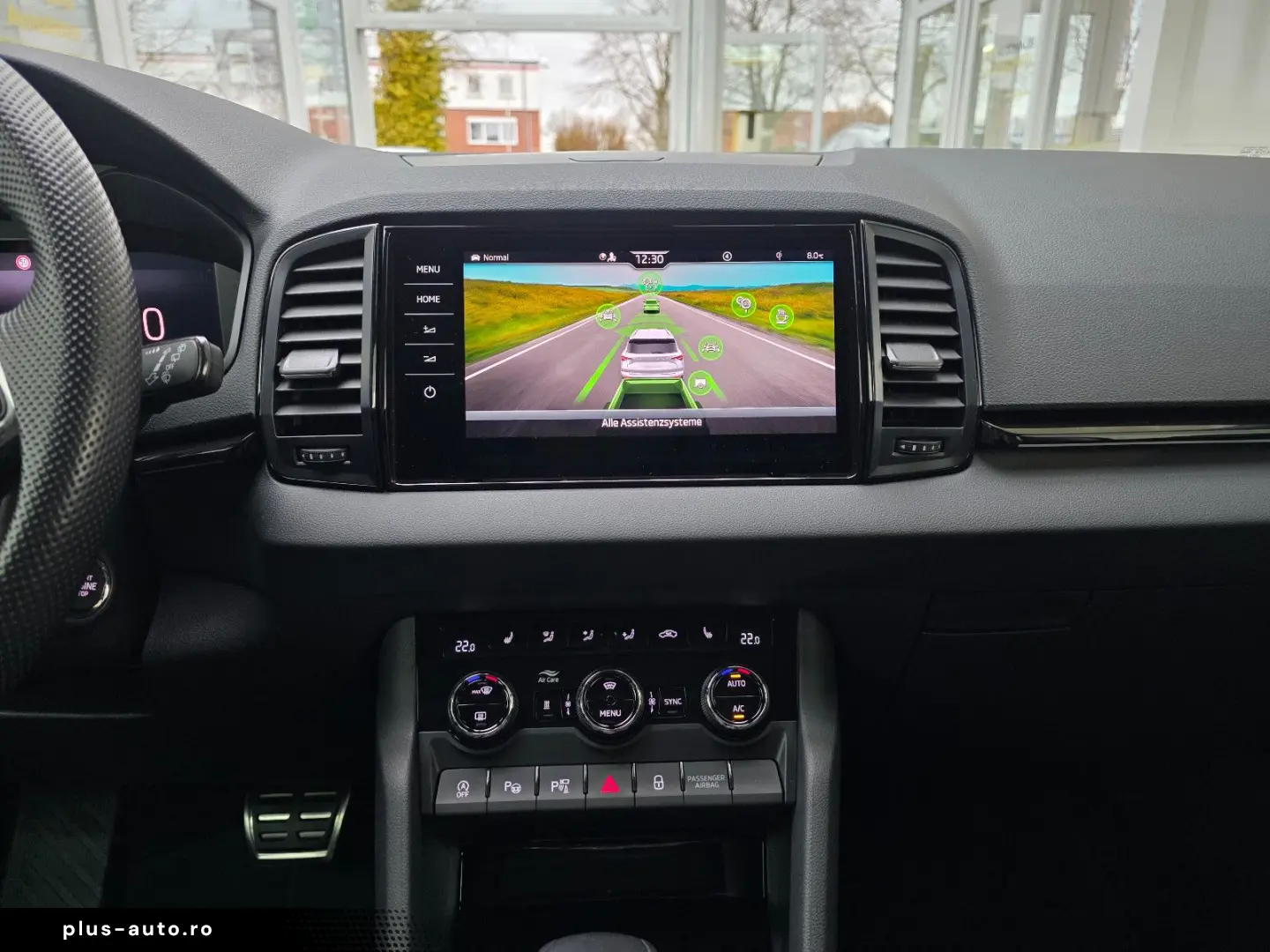 SKODA Karoq Sportline 4x4 Panorama Standheizung AHK