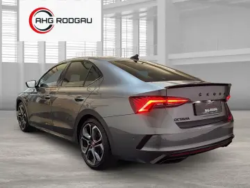 SKODA Octavia Lim. RS Plus 4x4 KAMERA ACC StandH DCC