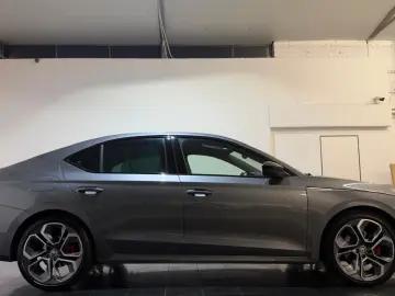 SKODA Octavia Lim. RS Plus 4x4 KAMERA ACC StandH DCC