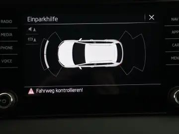 SKODA KAROQ CELVER 1.5TSI ANHÄNGERKUPPLUNG 1.HANDuvm