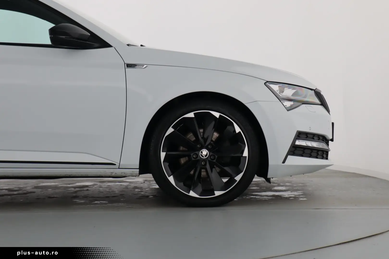 SKODA SUPERB SPORTLINE 2.0TDI DSG FRONTSCHEIBENHEIZUNG