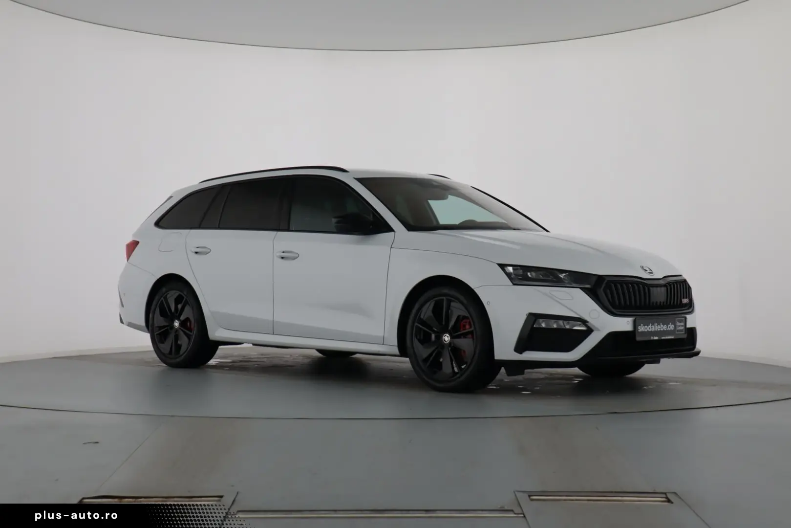SKODA OCTAVIA COMBI RS 2.0TSI HEAD-UP ANHÄNGERKUPPLUNG