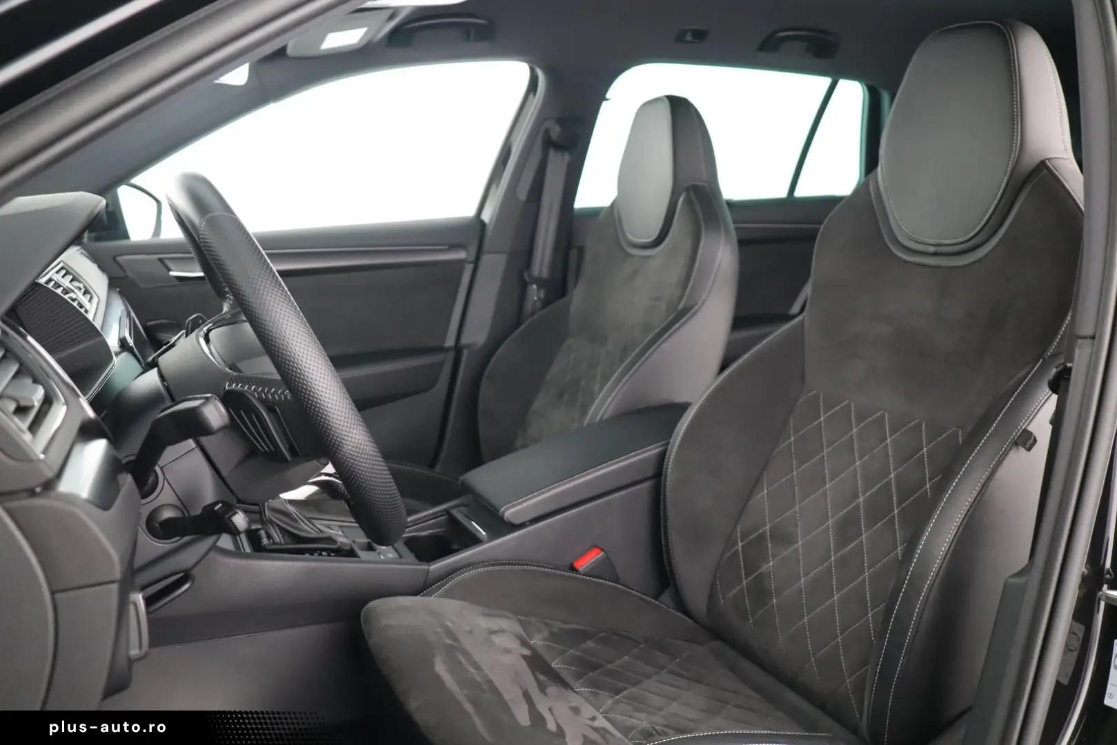 SKODA SUPERB COMBI SPORTLINE 2.0TSI DSG 4X4 NAVI ACC