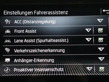 SKODA SUPERB COMBI SPORTLINE 2.0TSI DSG 4X4 NAVI ACC