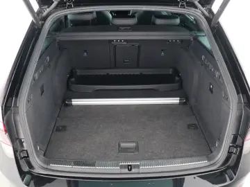 SKODA SUPERB COMBI SPORTLINE 2.0TSI DSG 4X4 NAVI ACC