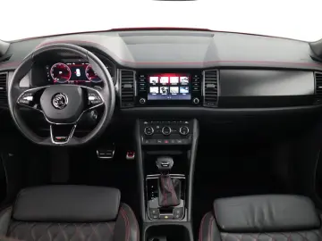 SKODA KODIAQ RS 2.0TSI DSG 4X4 SITZBELÜFTUNG PANORAMA