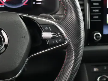 SKODA KODIAQ RS 2.0TSI DSG 4X4 SITZBELÜFTUNG PANORAMA