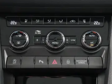 SKODA KODIAQ RS 2.0TSI DSG 4X4 SITZBELÜFTUNG PANORAMA