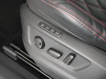 SKODA KODIAQ RS 2.0TSI DSG 4X4 SITZBELÜFTUNG PANORAMA