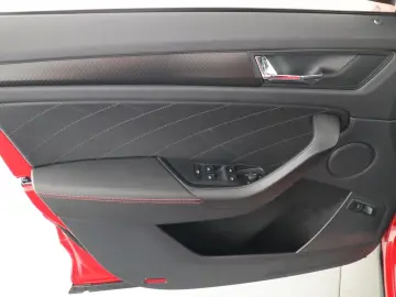 SKODA KODIAQ RS 2.0TSI DSG 4X4 SITZBELÜFTUNG PANORAMA