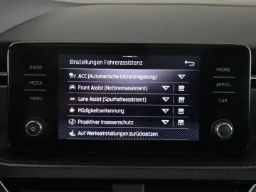 SKODA SCALA MONTE CARLO 1.5TSI VOLL-LED PANORAMADACH