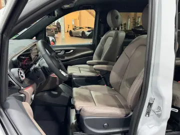 MERCEDES-BENZ V 300 d EXCLUSIVE EDITION 4M AMG Volla&hellip;