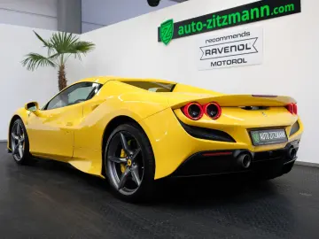 FERRARI F8 Spider CARBON LIFT PASS.DISPL RACINGSEATS JBL