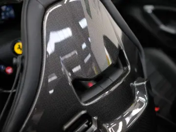FERRARI F8 Spider CARBON LIFT PASS.DISPL RACINGSEATS JBL