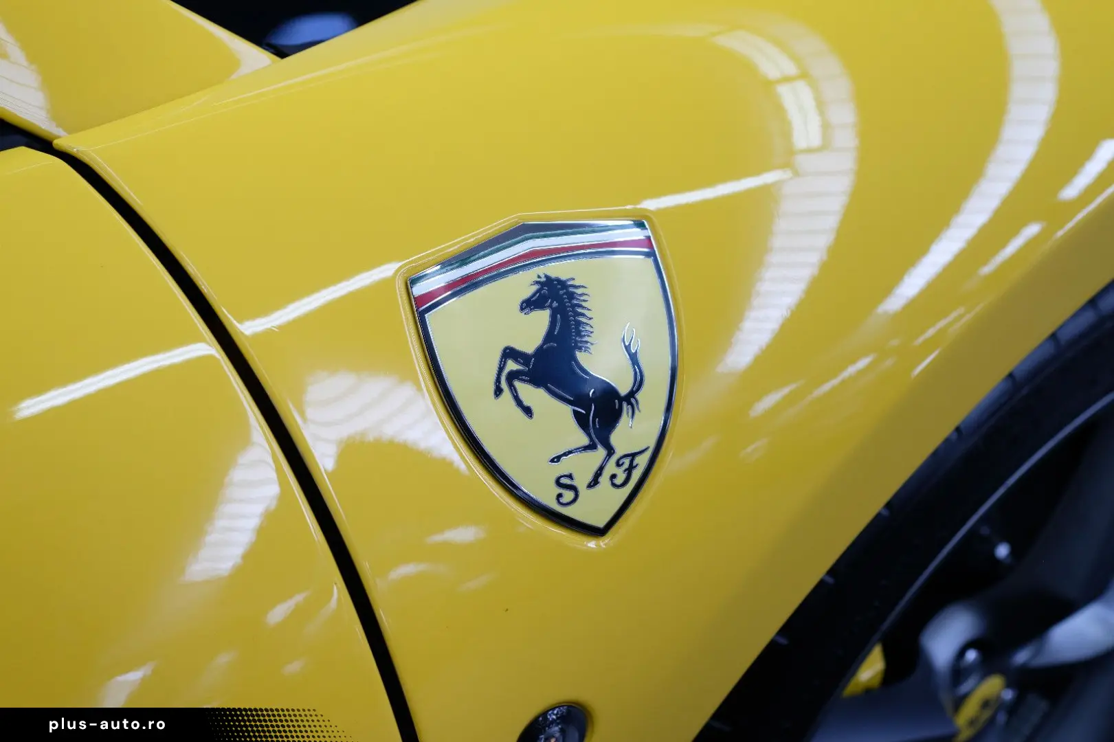 FERRARI F8 Spider CARBON LIFT PASS.DISPL RACINGSEATS JBL