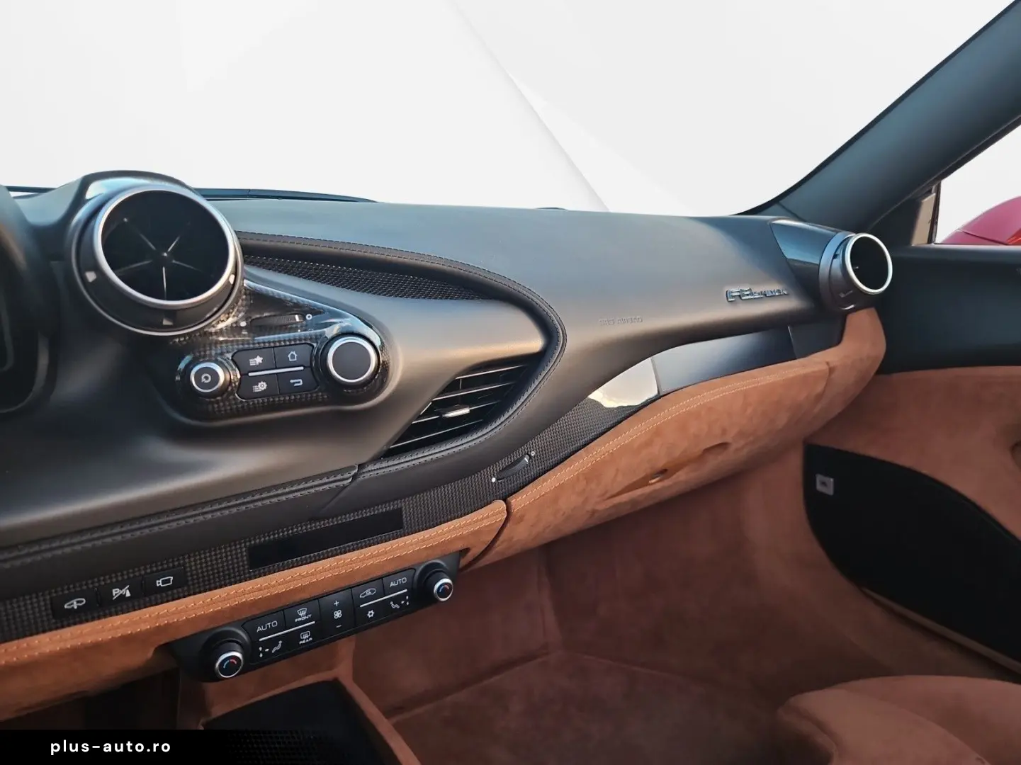 FERRARI F8 Spider LIFT DAYTONA SEATS SURRVIEW JBL