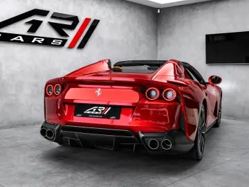 FERRARI 812 GTS Camera JBL Fuoco