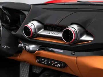 FERRARI 812 GTS Camera JBL Fuoco