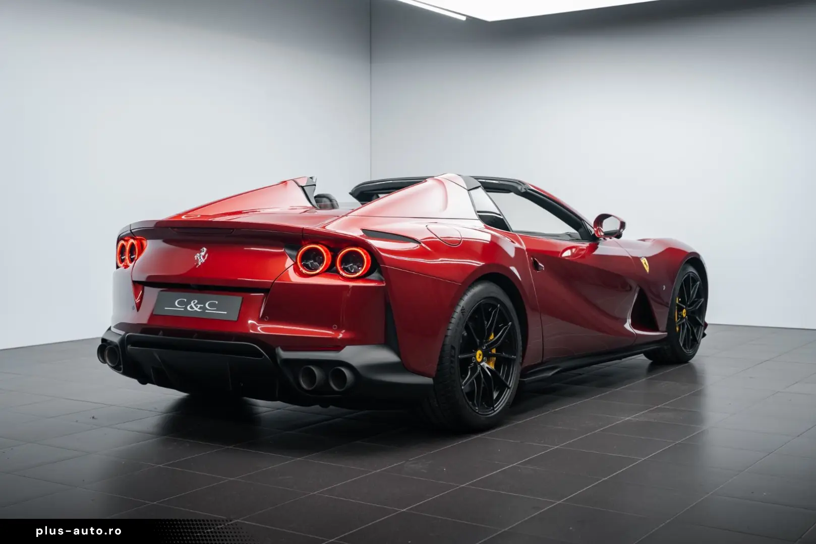 FERRARI 812 GTS LIFT SURROUND CARBON HISTORICAL COLOUR