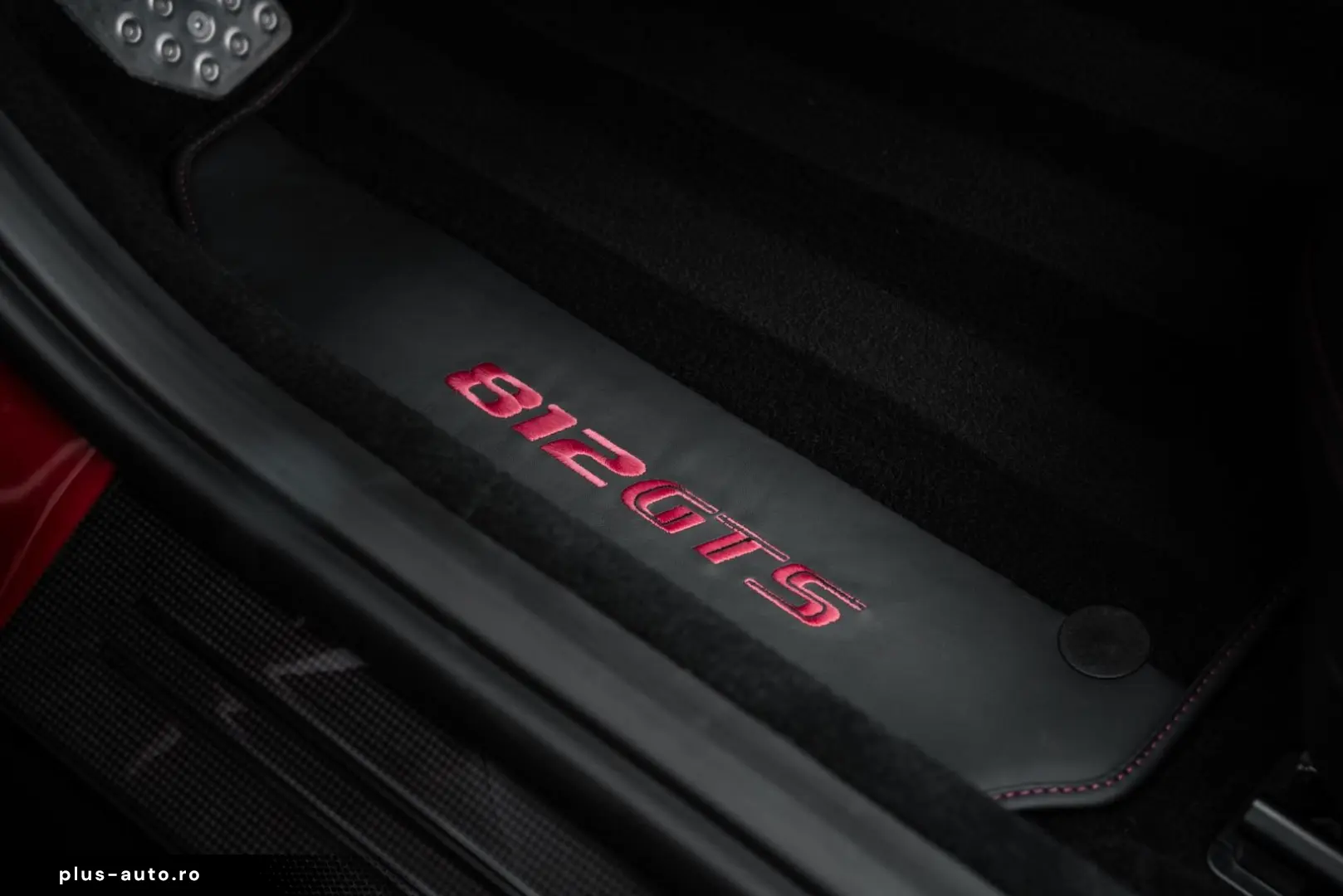 FERRARI 812 GTS LIFT SURROUND CARBON HISTORICAL COLOUR