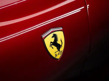 FERRARI 812 GTS LIFT SURROUND CARBON HISTORICAL COLOUR