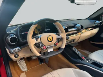 FERRARI 812 GTS