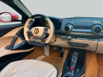 FERRARI 812 GTS