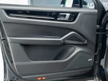 Porsche Cayenne S Coupe