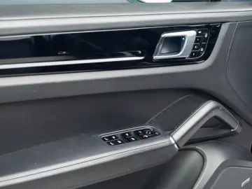 Porsche Cayenne S Coupe