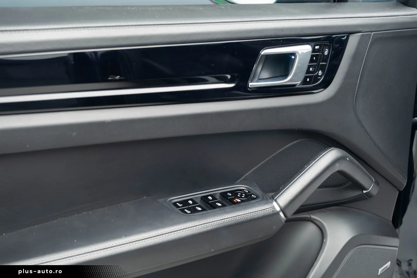 Porsche Cayenne S Coupe