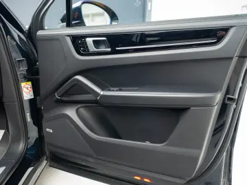 Porsche Cayenne S Coupe