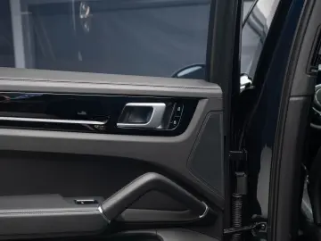 Porsche Cayenne S Coupe