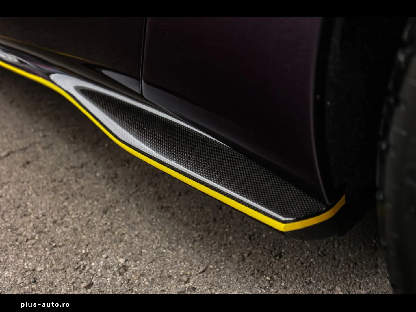 FERRARI 812 Superfast GTS ATELIER XPEL CARBON 1 HAND