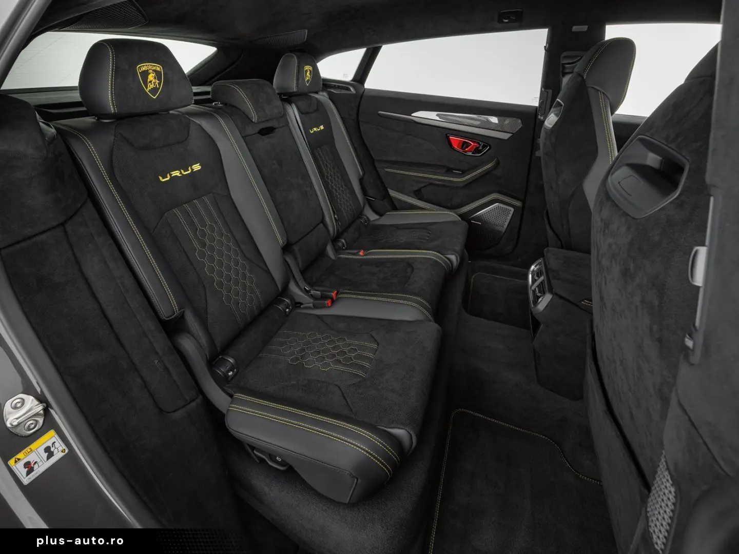 LAMBORGHINI Urus Performante