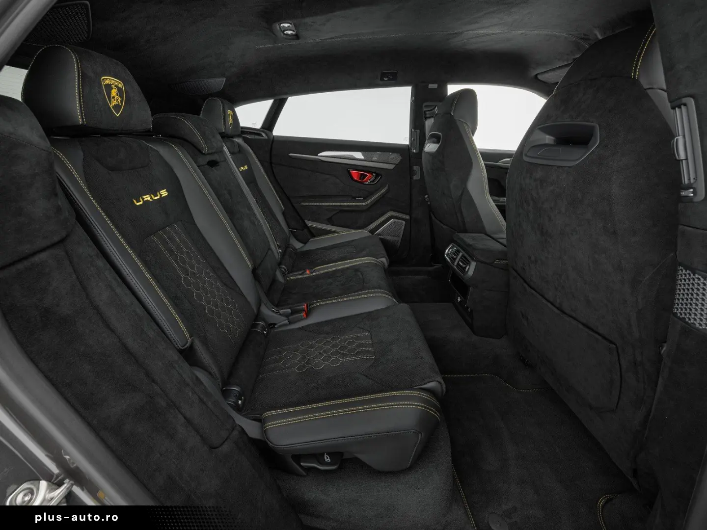 LAMBORGHINI Urus Performante