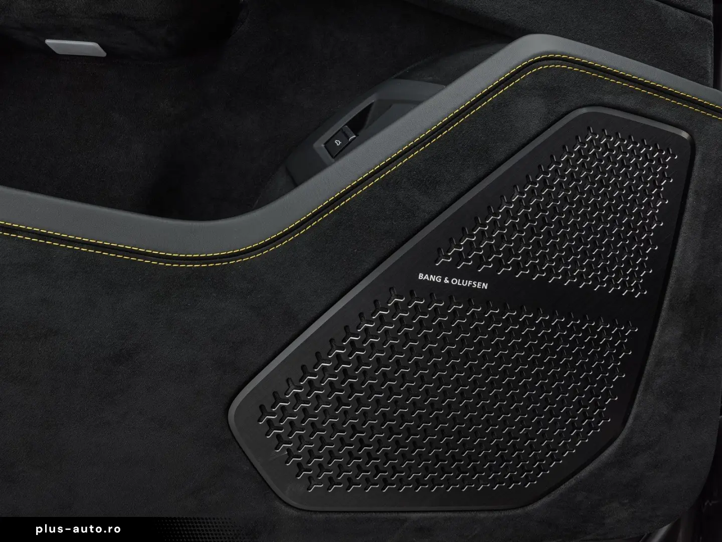 LAMBORGHINI Urus Performante