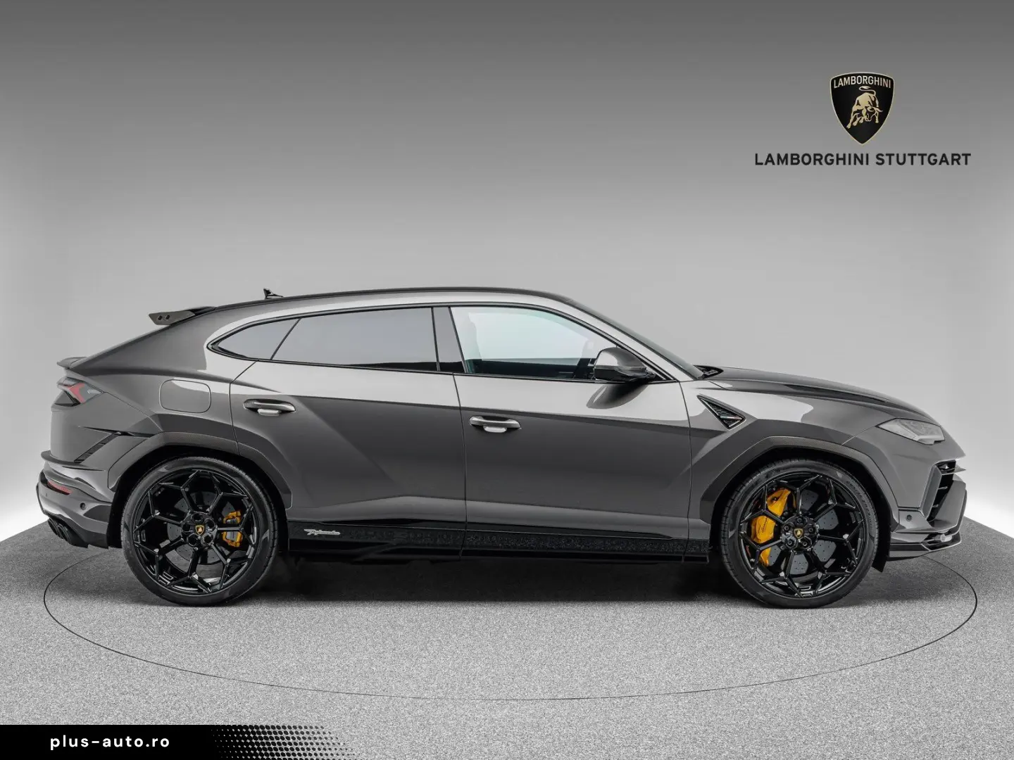 LAMBORGHINI Urus Performante