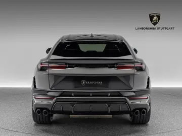 LAMBORGHINI Urus Performante