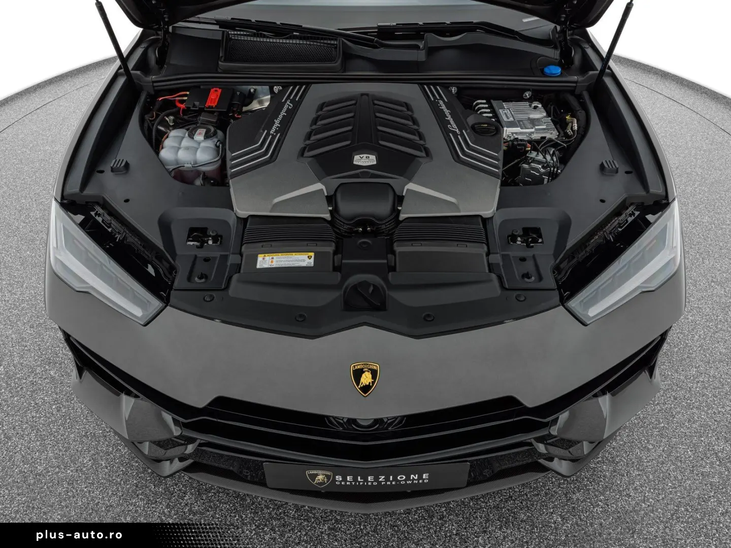 LAMBORGHINI Urus Performante