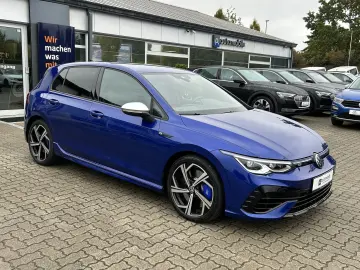 VW Golf VIII 2.0 TSI DSG R 4Motion