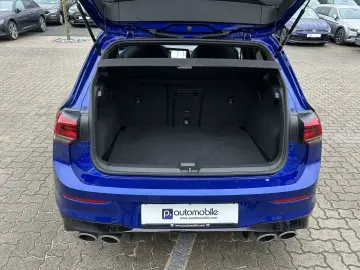 VW Golf VIII 2.0 TSI DSG R 4Motion